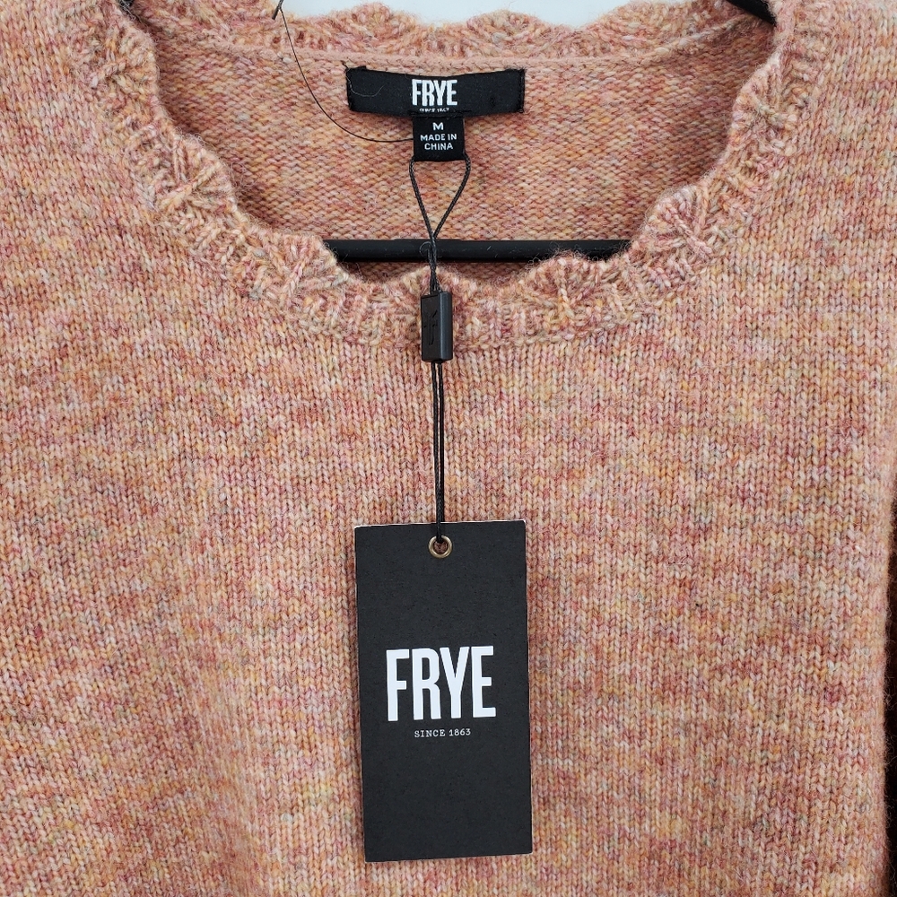 Women's Frye  Scalloped Wool Blend Sweater Size Medium NEW - Picture 3 of 4